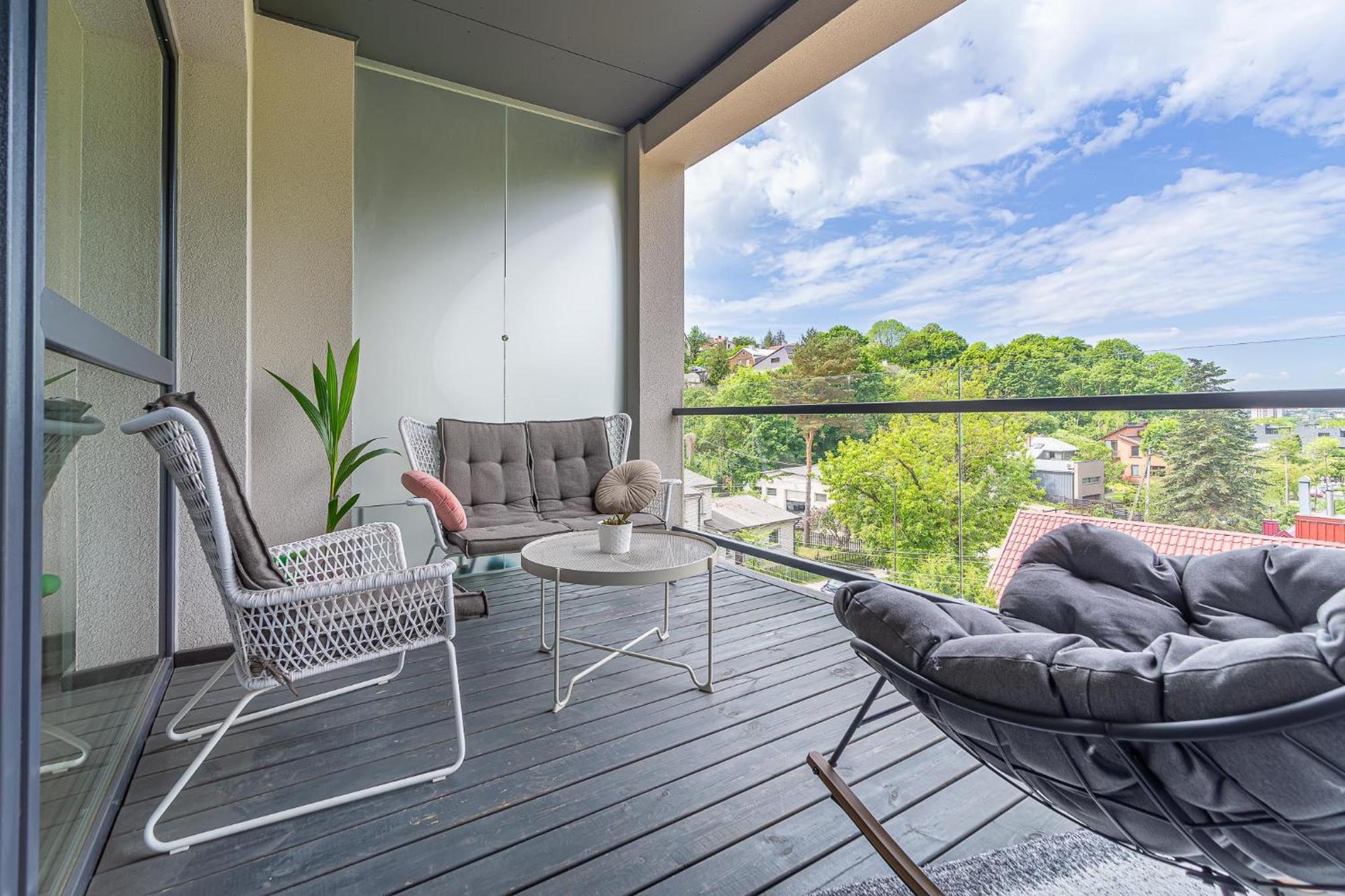 Sky Apartment With Free Parking And Balcony & Ac Kaunas Exterior photo